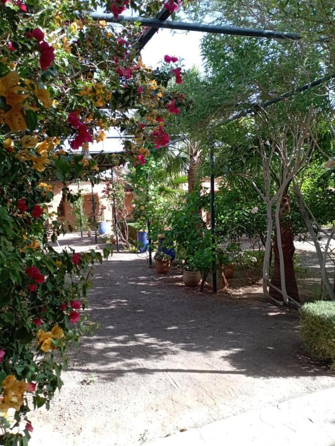 Auberge Bassou Nkob Экстерьер фото