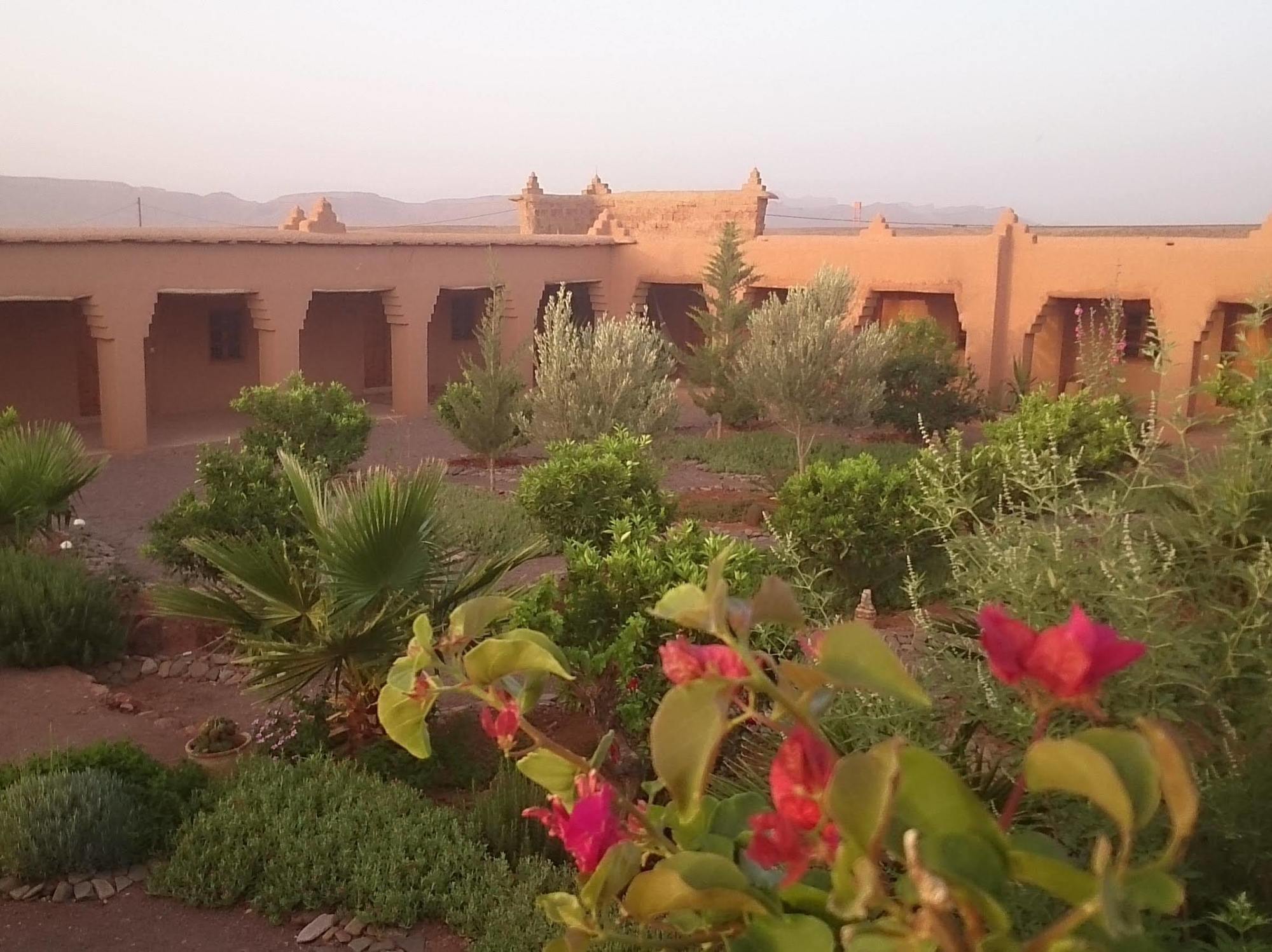 Auberge Bassou Nkob Экстерьер фото